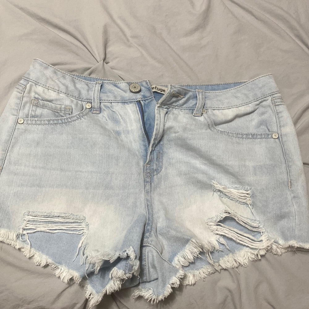 Cute jean washed shorts